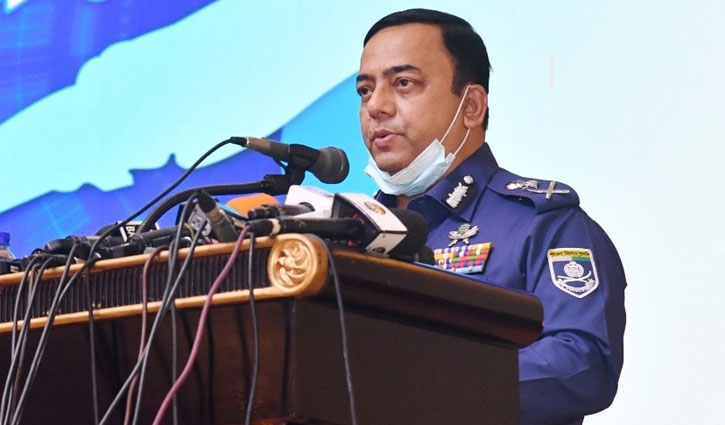 ‘চাদর-বালিশের কাভার কিনতে আইজিপির জার্মানি যাওয়ার কোনো অবকাশ নেই’